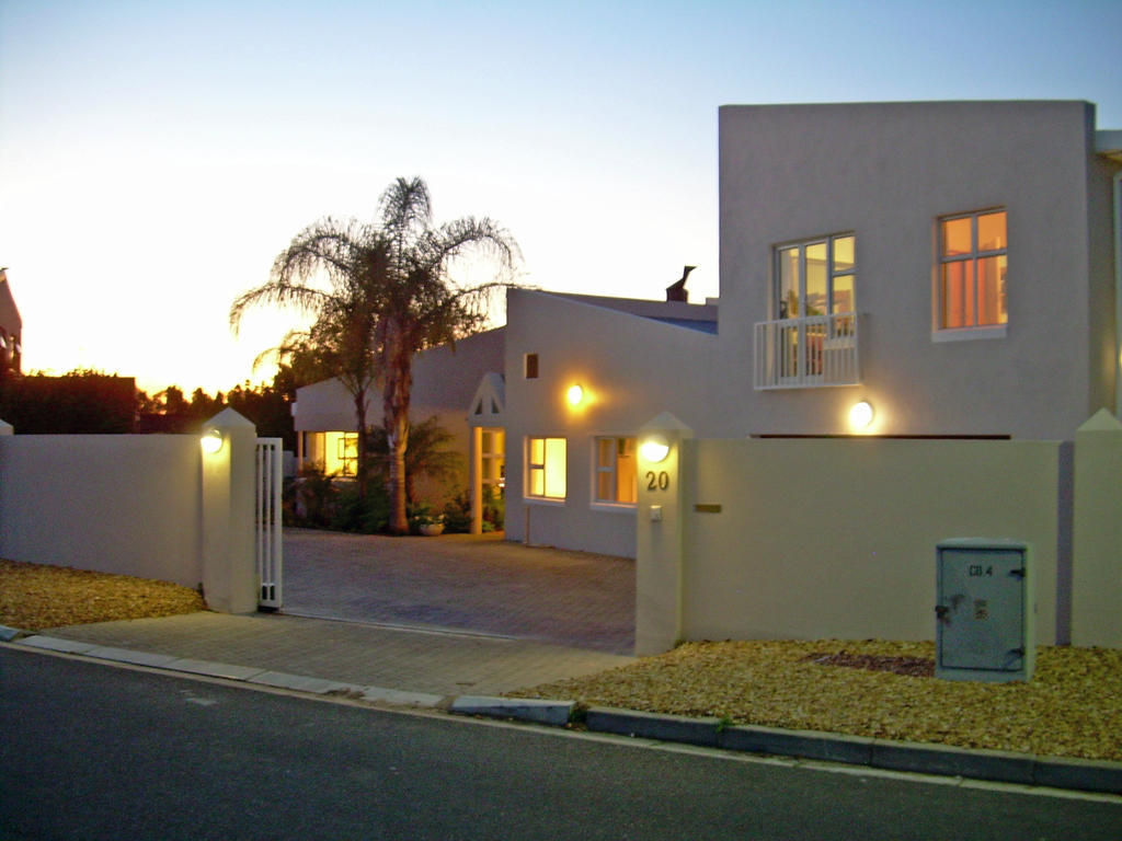 Coronata 20 B&B Stellenbosch Exterior foto